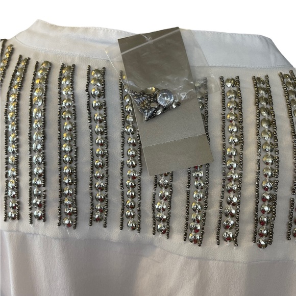 Chico’s Studded Antique White Blouse Size 2 = L / 12 - Picture 7 of 12